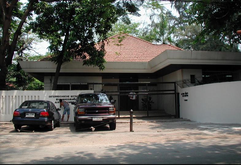 The Boss'S Place Sathorn Bangkok Exterior photo