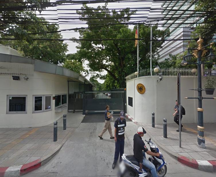 The Boss'S Place Sathorn Bangkok Exterior photo